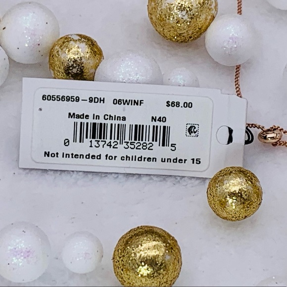 Scattered Crystals Adjustable Lariat Necklace - Picture 10 of 13